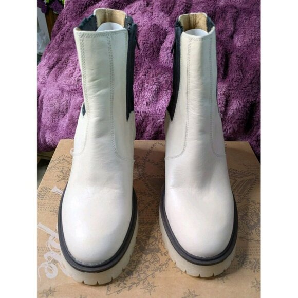 NIB $188 FREE PEOPLE James Chelsea Ankle Boots White Leather Size 6.5-7 / EU 37 - Picture 2 of 11